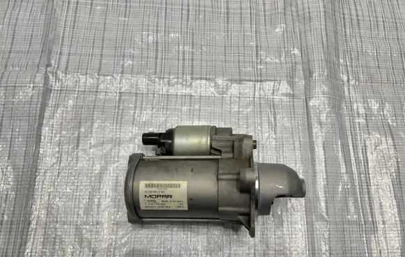 Alfa Romeo Giulia Starter motor 50532996