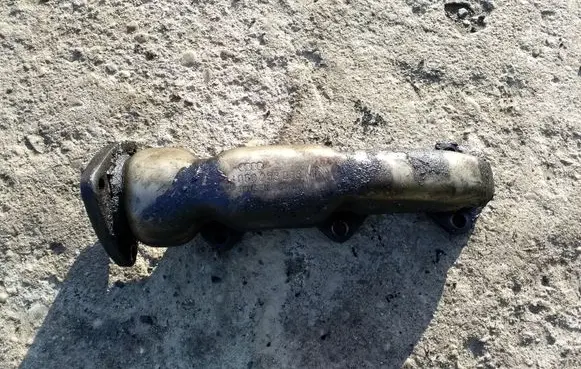 Audi A4 S4 B7 8E 8H Exhaust manifold 059253033M