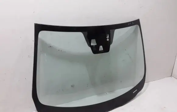 Mazda CX-3 Front windscreen/windshield window DB3B-63-900A