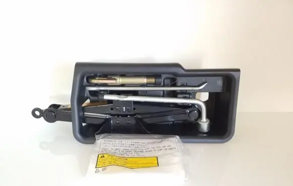 Mitsubishi Grandis Lift Jack 