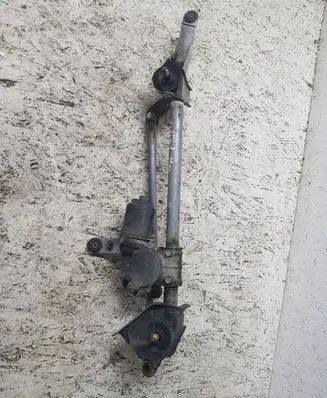 Subaru Legacy Front wiper linkage 