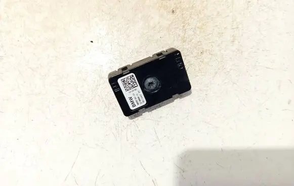 Antenna control unit