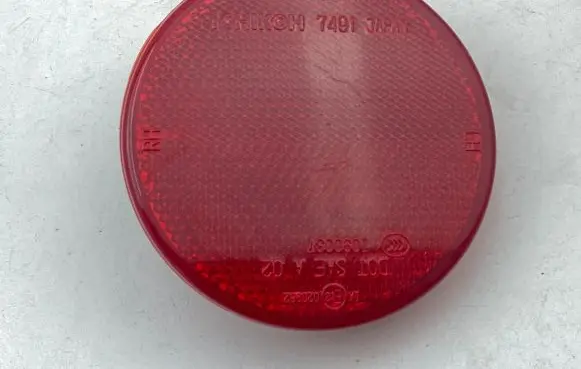 Nissan Juke I F15 Rear tail light reflector 7491 E13020982 1090037