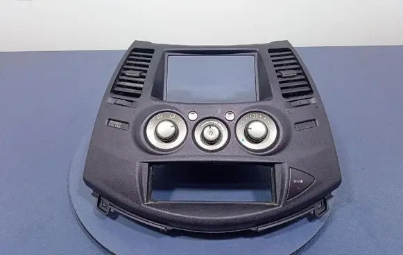 Mitsubishi Grandis Climate control unit MN157316