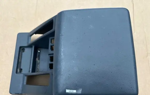 Nissan Patrol Y60 Center console 9691005J00