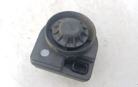 BMW 7 E38 Alarm system siren 838315208