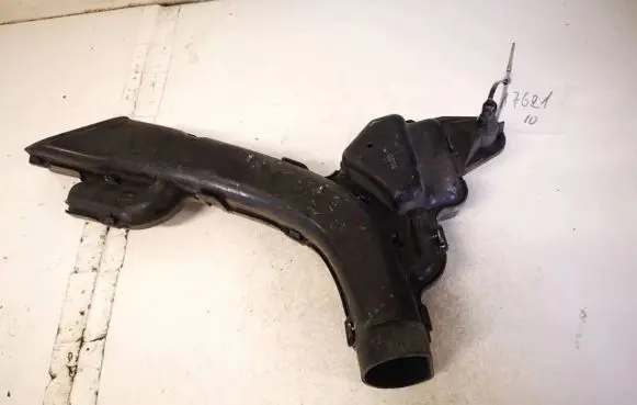 Nissan Cube Z12 Air intake hose/pipe