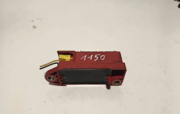 Volkswagen Golf IV Airbag deployment crash/impact sensor 1J0909606D 03990214 5WK42350