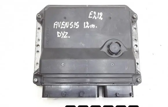 Toyota Avensis T270 Engine control unit/module 8966105f20