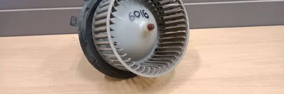 Mercedes-Benz C W204 Heater fan/blower V2419002 W204LL2 V241900228B9A7