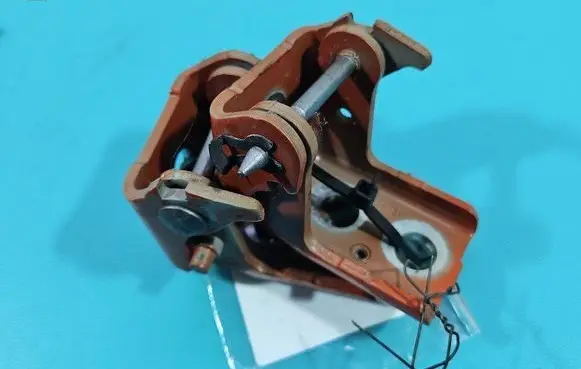 Front door hinge set