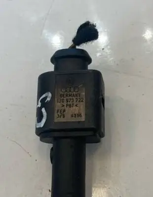 Audi A3 S3 8L Windscreen/windshield washer pump 1J0973722