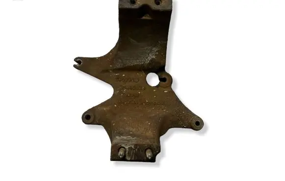 Volvo XC40 Engine mounting bracket 31480833