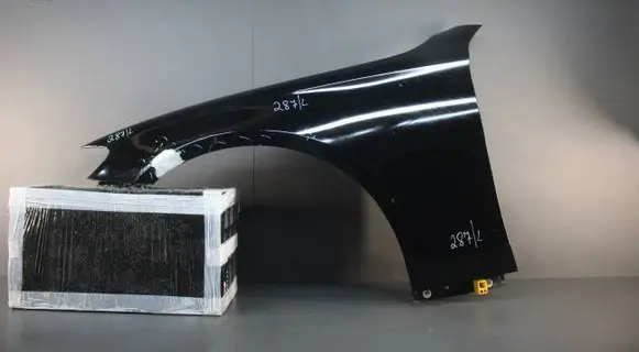 Fender mounting bracket