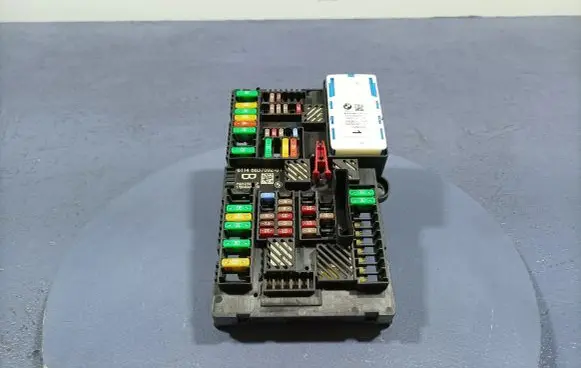 BMW 5 G30 G31 Fuse box set 6837092