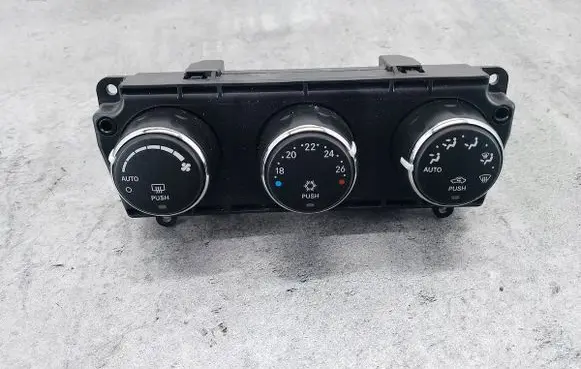 Chrysler Sebring (JS) Climate control/heater control trim P55111815AC