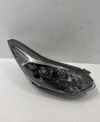 KIA Sportage Headlight/headlamp 92102f1500