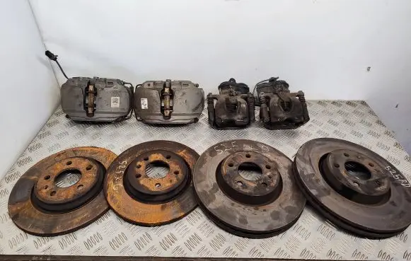 Audi A4 S4 B9 Brake discs and calipers set 8W05BG 8W06BG