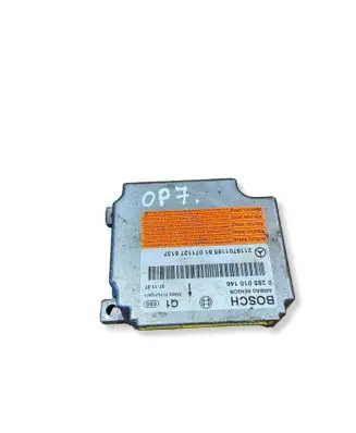 Mercedes-Benz E W211 Airbag control unit/module 2118701185 0285010146 0711276137
