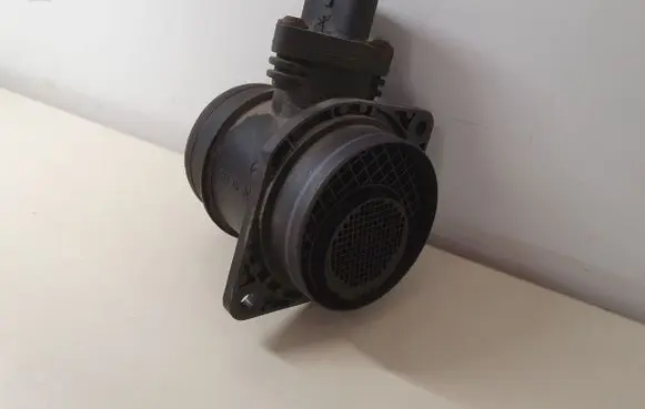 Volkswagen Caddy Mass air flow meter 038906461B