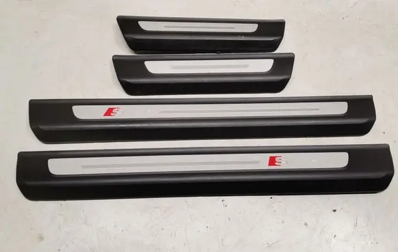 Audi Q7 4M sill trim set (inner) 4M0947405B 4M0947406B