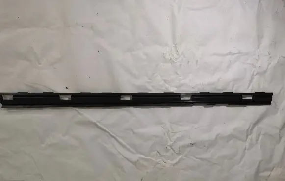 Mercedes-Benz GLE W167 Sill supporting ledge A1676988001