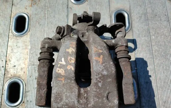 Audi A4 S4 B6 8E 8H Rear brake caliper