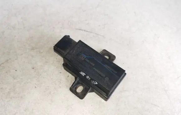 Dodge Caliber Tire pressure sensor 05033334AA