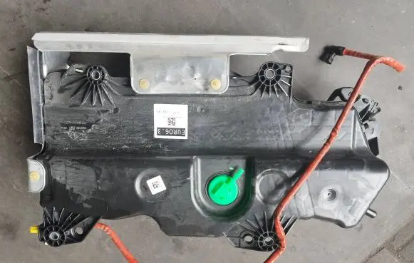 Opel Movano C AdBlue liquid reservoir 9831368480