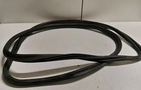 BMW 3 F30 F35 F31 Loading door rubber seal (on body) 7255635
