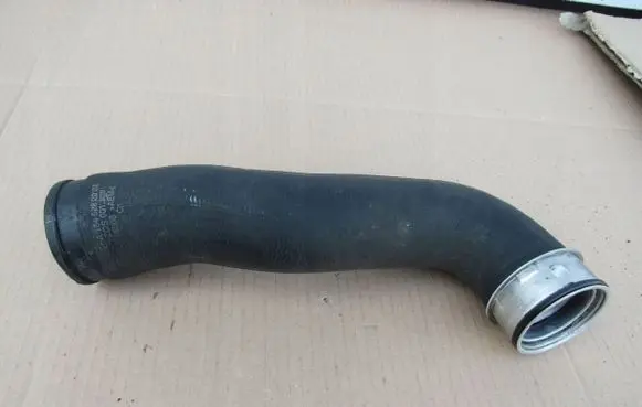 Mercedes-Benz ML W164 Intercooler hose/pipe A1645282082