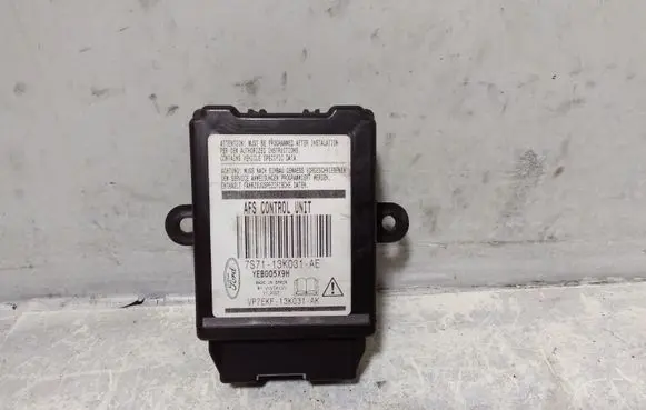 Ford Mondeo MK IV Light module LCM 7S7113K031AE YEB005X9H VP7EKF13K031AK