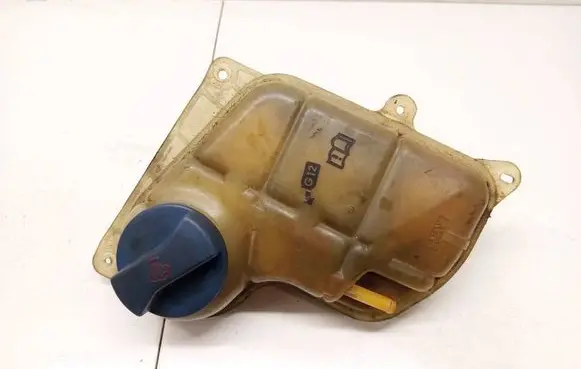 Volkswagen PASSAT B5 Coolant expansion tank/reservoir 8d0121403l