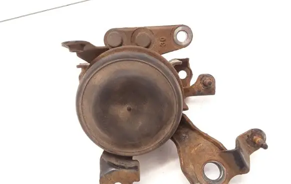 Toyota Corolla E120 E130 Engine mount bracket