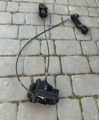 Nissan Note (E11) Front door lock 501080006