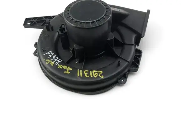 Volkswagen Fox Heater fan/blower 6Q0819015G