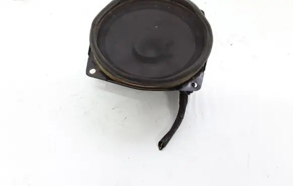 Mitsubishi Pajero Sport I Rear door speaker MR142014 431708