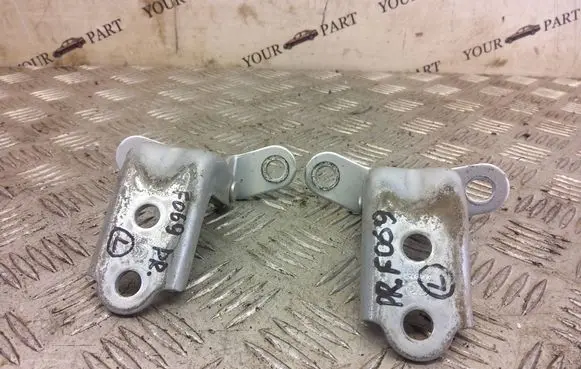 Hyundai ix35 Front door hinge set 