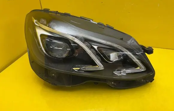 Mercedes-Benz E W212 Headlight/headlamp A2129063203