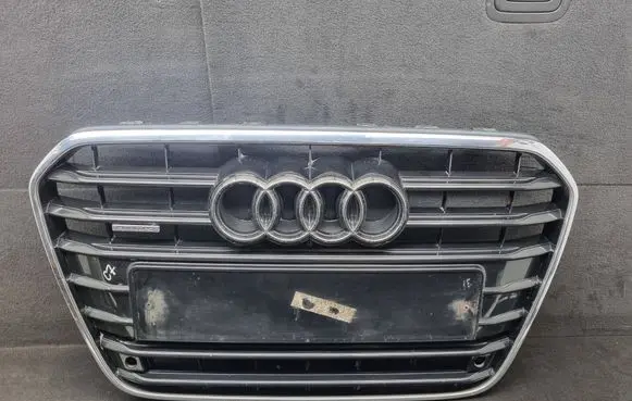 Front bumper upper radiator grill