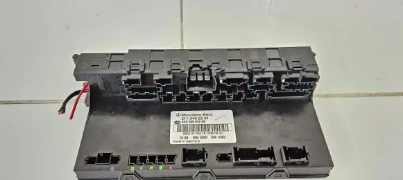 Mercedes-Benz E W211 Comfort/convenience module 2115452201 5DK00804760 0505215193906