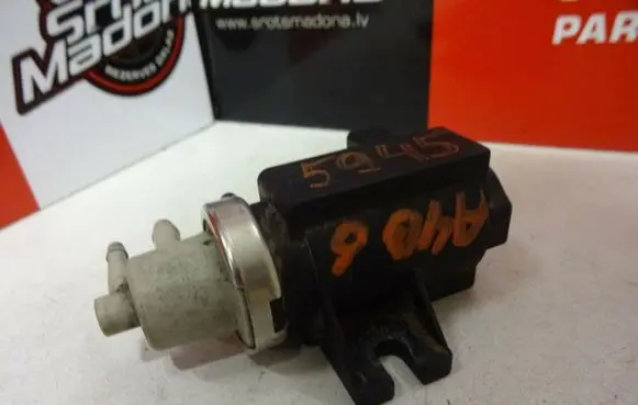 Audi A4 S4 B6 8E 8H Turbo solenoid valve 1J0906627B