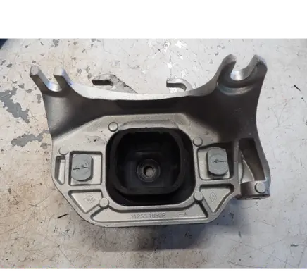 Renault Arkana Gearbox mounting bracket 112531060R