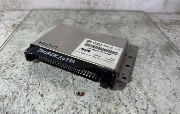 Volkswagen Touran I Gearbox control unit/module 1T0907427 30052005 M0011000