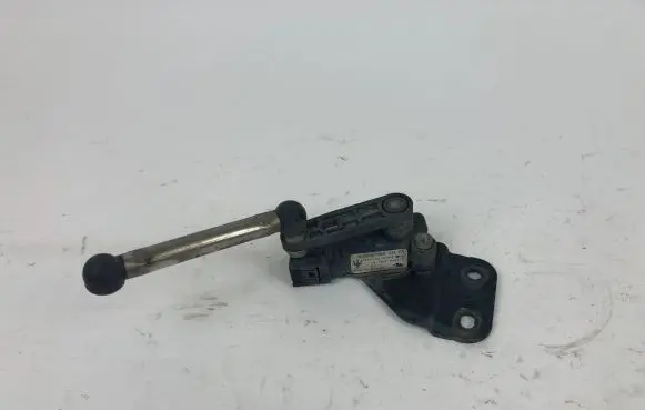 Maserati Levante Headlight/headlamp level sensor 670037526 15160101572