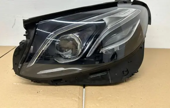 Mercedes-Benz E W213 Headlight/headlamp A2139067506