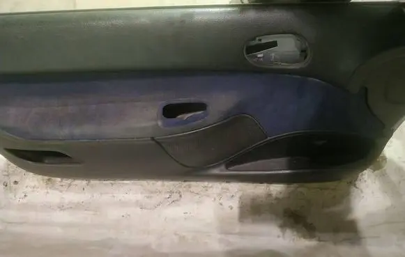 Peugeot 206 Front door card panel trim