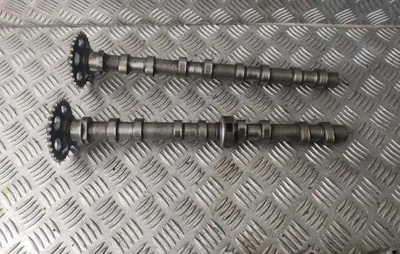 Mercedes-Benz Sprinter W906 Camshaft A6510501001 A6510500901