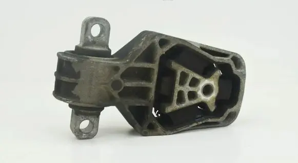 Mercedes-Benz A W176 Engine mount bracket A2462401209