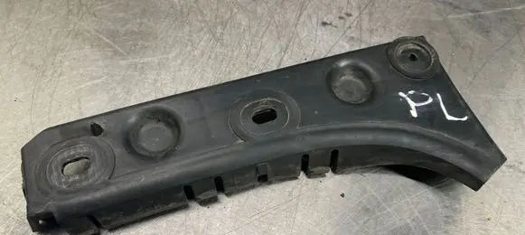 Audi A6 S6 C5 4B Front bumper mounting bracket 4B0807284B 4B0807284